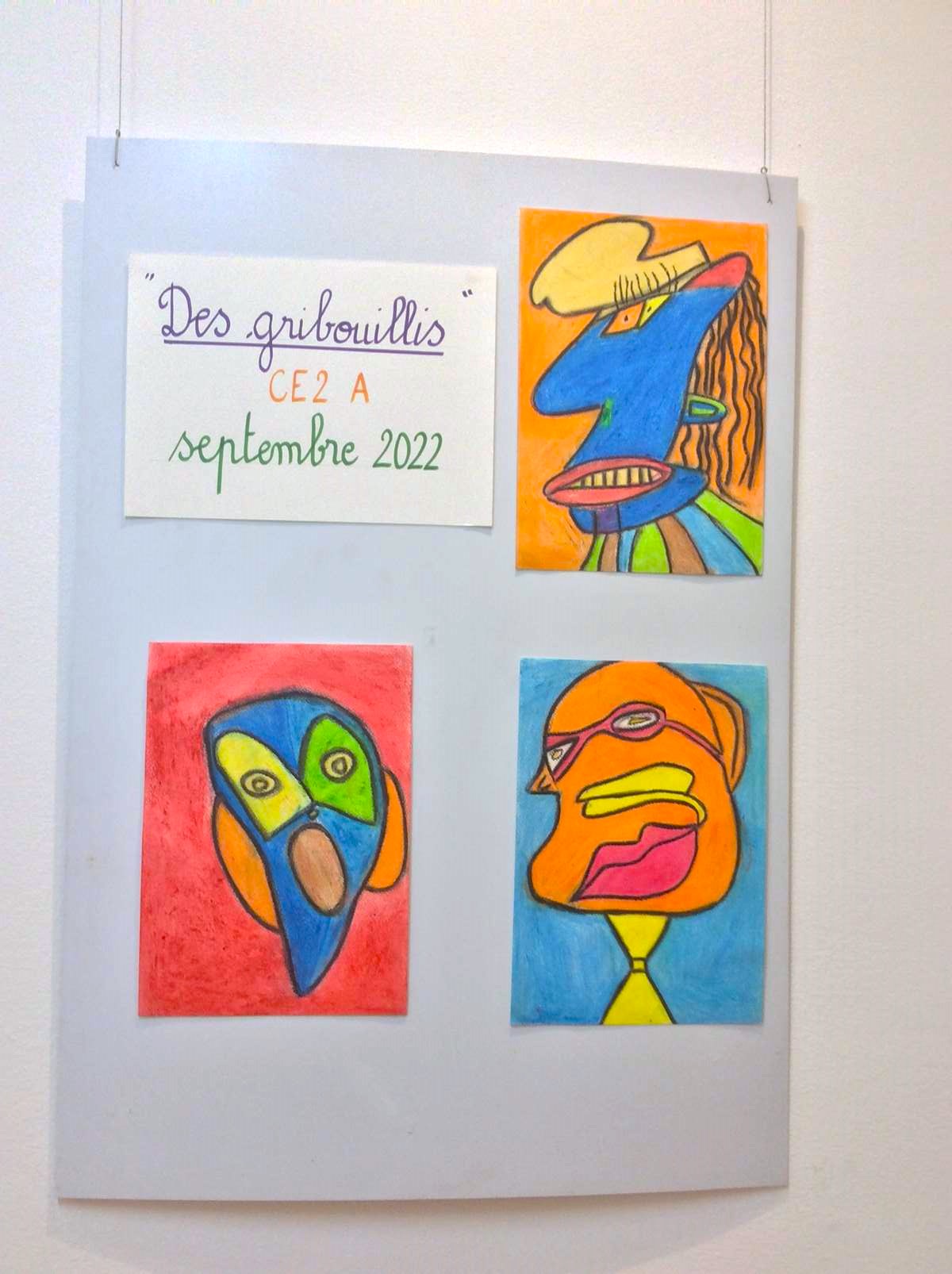Actu.enseignement Elementaire CE2A Exposition Arts Gribouillis 1
